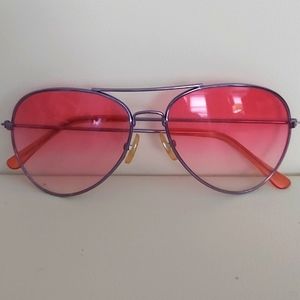 Purple frame, rose lense sunglasses